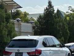 Photo of the vehicle BMW X5