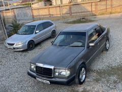 Фото авто Mercedes-Benz W124