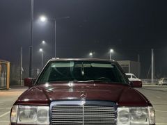 Фото авто Mercedes-Benz W124