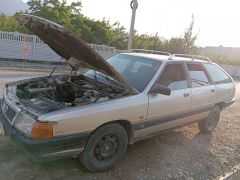 Photo of the vehicle Audi 100