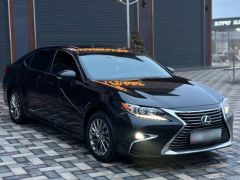 Photo of the vehicle Lexus ES