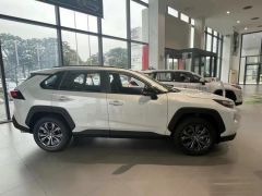 Сүрөт унаа Toyota RAV4