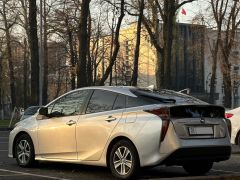 Фото авто Toyota Prius