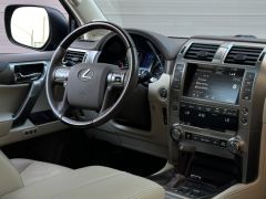 Photo of the vehicle Lexus GX