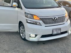 Сүрөт унаа Toyota Vellfire