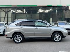 Photo of the vehicle Lexus RX