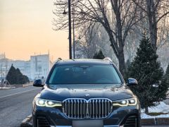 Photo of the vehicle BMW X7