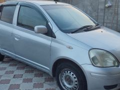 Сүрөт унаа Toyota Vitz