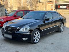 Photo of the vehicle Toyota Crown