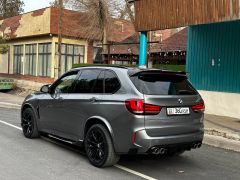 Photo of the vehicle BMW X5