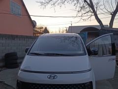 Фото авто Hyundai Staria