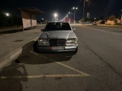 Фото авто Mercedes-Benz W124