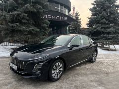 Фото авто Hongqi E-QM5