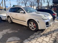 Photo of the vehicle Porsche Cayenne