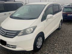 Сүрөт унаа Honda Freed