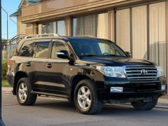 Photo of the vehicle Toyota Land Cruiser