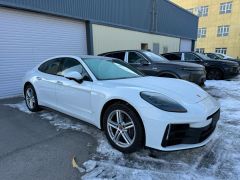 Сүрөт унаа Porsche Panamera