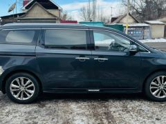 Сүрөт унаа Kia Carnival