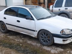 Сүрөт унаа Toyota Avensis