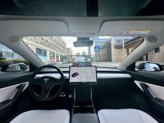 Сүрөт унаа Tesla Model 3