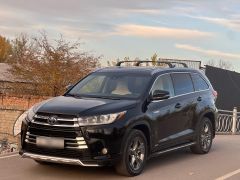 Photo of the vehicle Toyota Highlander