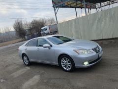 Photo of the vehicle Lexus ES