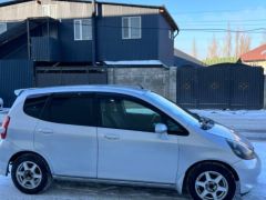 Photo of the vehicle Honda Fit