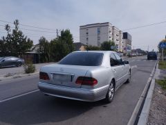 Фото авто Mercedes-Benz E-Класс