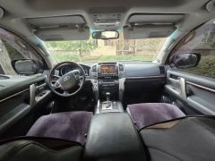 Photo of the vehicle Toyota Land Cruiser