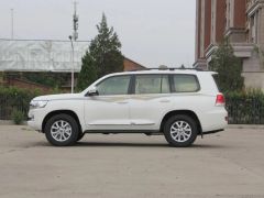 Photo of the vehicle Toyota Land Cruiser