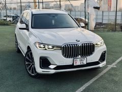 Фото авто BMW X7