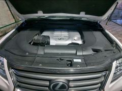 Photo of the vehicle Lexus LX