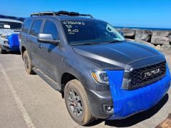 Сүрөт унаа Toyota Sequoia