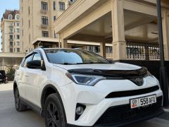 Сүрөт унаа Toyota RAV4