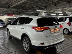 Фото авто Toyota RAV4