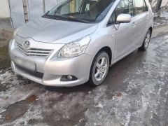 Фото авто Toyota Corolla Verso