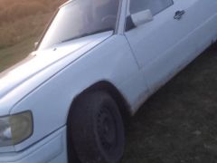 Сүрөт унаа Mercedes-Benz W124