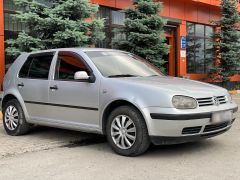 Фото авто Volkswagen Golf