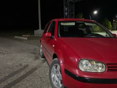 Photo of the vehicle Volkswagen Golf