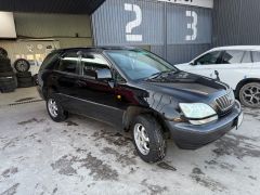 Сүрөт унаа Toyota Harrier