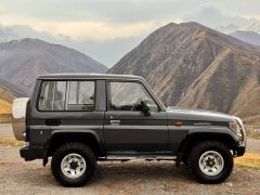 Сүрөт унаа Toyota Land Cruiser