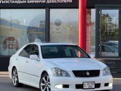 Photo of the vehicle Toyota Crown