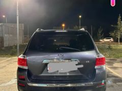 Photo of the vehicle Toyota Highlander