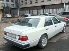 Сүрөт унаа Mercedes-Benz W124