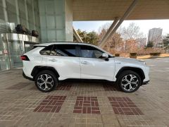 Photo of the vehicle Toyota RAV4