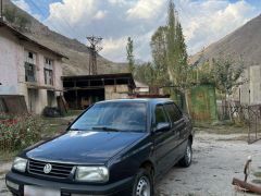 Сүрөт унаа Volkswagen Vento