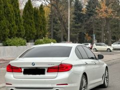 Photo of the vehicle BMW 5 Series