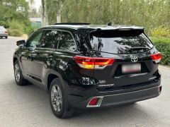 Сүрөт унаа Toyota Highlander