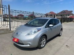 Фото авто Nissan Leaf