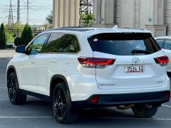 Сүрөт унаа Toyota Highlander